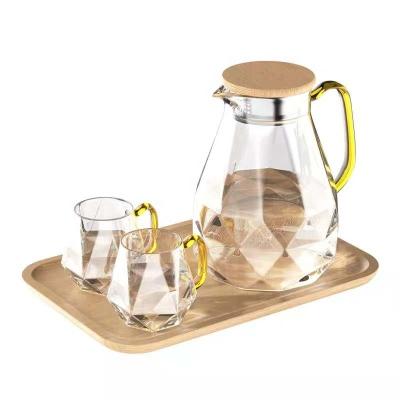 China Fashion Sustainable Design Water Cooling Glass Diamond Jug With Colorful Handle And Bamboo Cover for sale