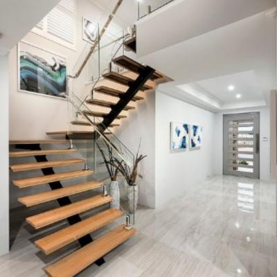 China Modern Indoor Steel Beam Mono Straight Staircase With Glass Balustrade for sale