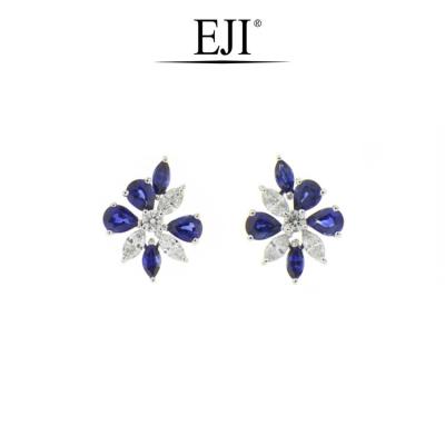 China 2021 Latest Causal/Sporty Blue Sapphire Diamond Earrings Gift Blue Style 18K 750 Luxury Causal Design Fashion for sale