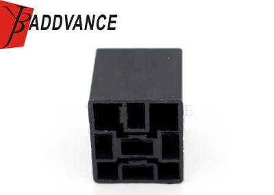 China 5 Pin Female Unseald Black Automotive Electrical Relay Connectors PA66 for sale