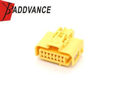 Cina 10340790 14 Pin Automotive Electrical Connectors Female Kostal giallo in vendita