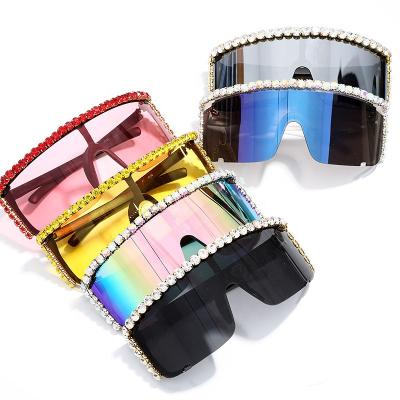 China Luxury Women Colorful Oversized Diamond Sunglasses 2021 Fashion Rhinestone Sun Glass Shades Large Square Frame Fashion Sun Glasses for sale