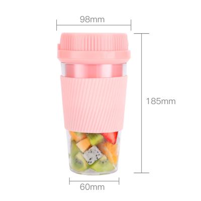 China Mini Outdoor Automatic Drinking Personal Fruit Vegetable Juicer Blender Cup Size Sport 2 Blades for sale