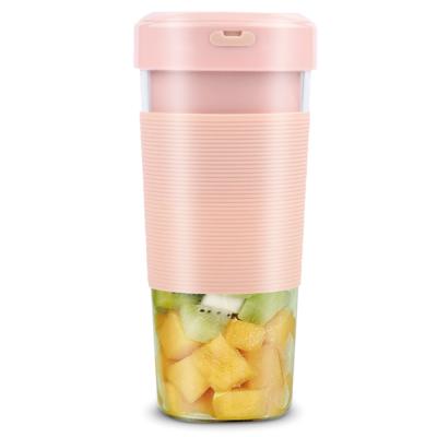 China 350ml Capacity Electric Smoothie Blender Car Pot Mini Hand Portable Usb Juicer Plastic Juicer Bottle for sale