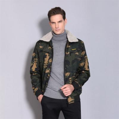 China Autumn Winter Fashion Thicken Men's Casual Faux Fur Collar Camouflage Zipper Coverall Textile Jacket For Men for sale