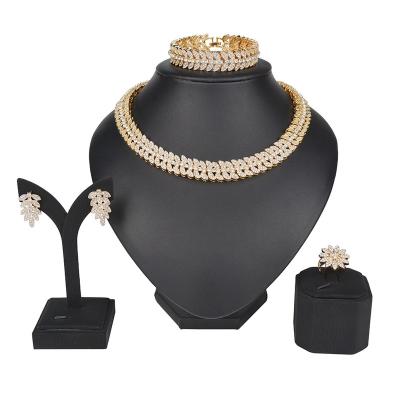 China TRENDY Gold Plated Women's Wedding Party Fashion Jewelry Set for sale