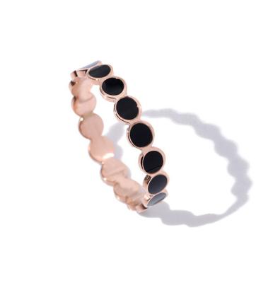 China Long color keeping personality simple and elegant design 18k rose gold black bean titanium ladies steel index ring for sale