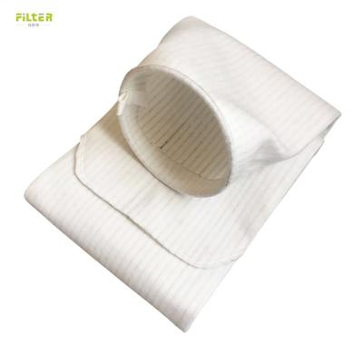 China Customized Size Polyester Filter Bag With High Melting Temperature For Wet And Acid Environments for sale