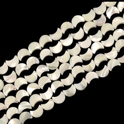 China Wholesale DIY Flat Around Shell Beads Moon Shape Pearl Beads Natural for sale