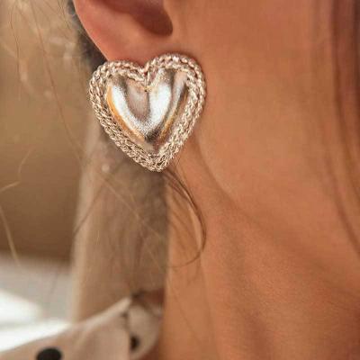 China Environmental Friendly Gold Plated Earrings Large Gold Heart Statement Exaggerated Heart Earrings For Women Girls for sale