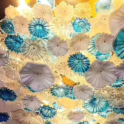 China Suppliers Modern Professional Custom Colorful Restaurant Hanging Lobby Luxury Chandeliers for sale