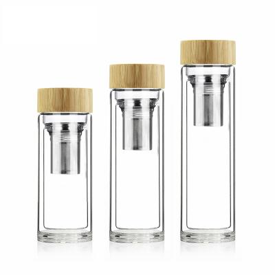 China Double Wall 20oz Sustainable Borosilicate Glass Bamboo Glass Water Bottle With Infuser for sale