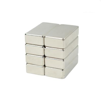 China 20x5x5 mm Permanent Square Neodymium Magnet N52 NdFeB with Permanent Magnet for sale