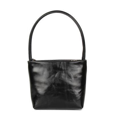 China Original Motion Sensing Top Layer Cowhide Cowhide Granny Bag Armpit Shoulder Bag Genuine Leather Tote Bags For Women for sale