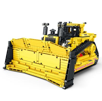 China Toy New Product 22001 RC earth-moving machine D11 DIY buildozer electronic building blocks compatible with all main brand legoing technic for kids for sale