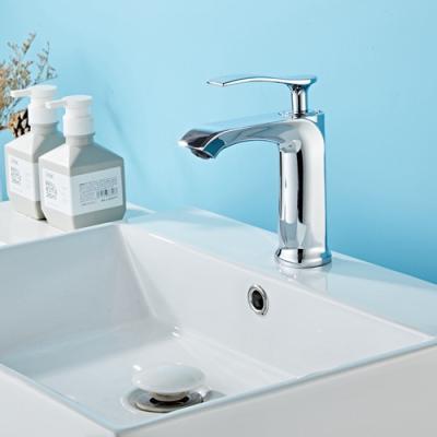 China Hot Selling Design Chrome Bathroom Sink Basin Basin Faucet New Very Useful Hot Cold Metered Faucet for sale