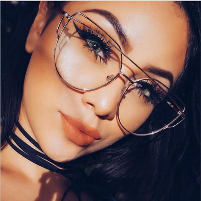 China Hot Sale Fashion Sunglasses GGNQ808 Metal Cat Eye Frame Optical Frame Women Fashion Glasses for sale