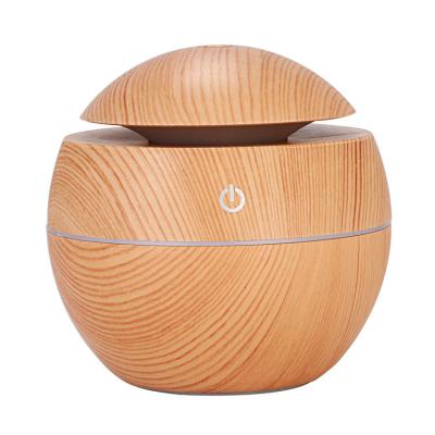 China 2022 New Arrival Variable Light Colors LED Wooden Grain Car Humidifier No Haze Camping Lamp Humidifier for sale