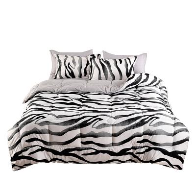 China Hot Sale Tiger Design Nondisposable Shopping Comforter Sets Polyester Microfiber Comforter for sale