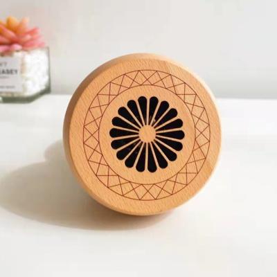 China LED Flashing Light Customized Gifts Business Mini Portable Wooden Speaker Gaming Speaker Music for sale