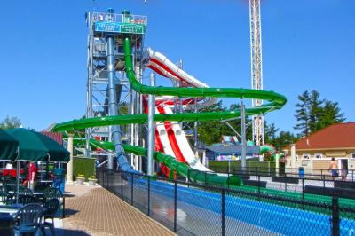 China High - Speed Little Tikes Water Slide For Holiday Resort Green for sale