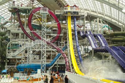 China Fiberglas-Wasser-Spielplatzgeräte, Aqualoop-Dia-Aqua-Park-Spielplatz im Freien zu verkaufen