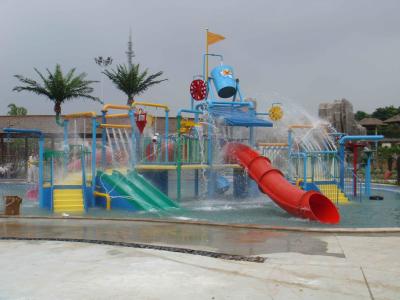 China Swimmingpool scherzt Wasser-Spielplatz mit kundengebundenen Wasserrutsche- und Wasserspielwaren zu verkaufen