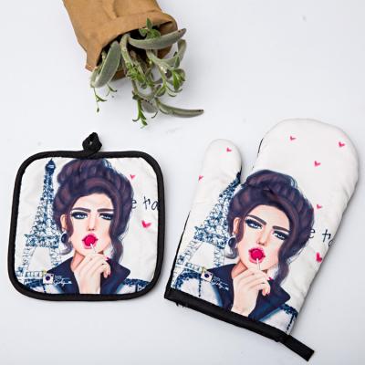 China Heat Resistant European Fashion Protective Microwave Oven Gloves With Printed Pattern for sale