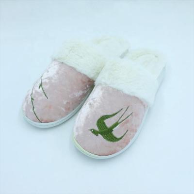 China House Bird Chinese Silk Shiny Embroidery Female Indoor Slipper for sale