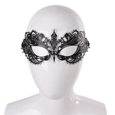 China Supply Iron Make Eco-Friendly Party Maker Half Face Mask for sale