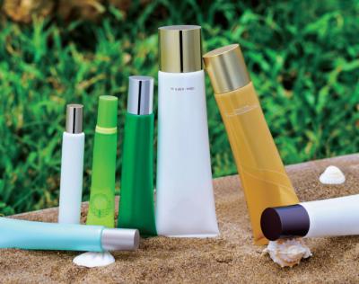 China Non Puddle Around Cosmetic Screw Cap With PE Tube Packaging for sale