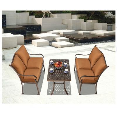 China Mid-Century Restaurant Garden Tables And Chairs Modern Outdoor Patio Dining Table Patio Furniture Set Customization for sale