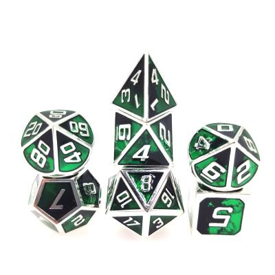 China Wholesale fashionable custom hot sales dnd metal die set bulk dice luminous silver green black for sale