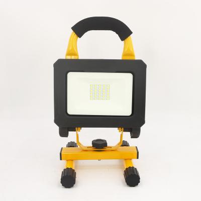 China Wholesale 10W Rechargeable Portable 6hours Work Light Solar Led Flood Light Portable Work Led Lights for sale