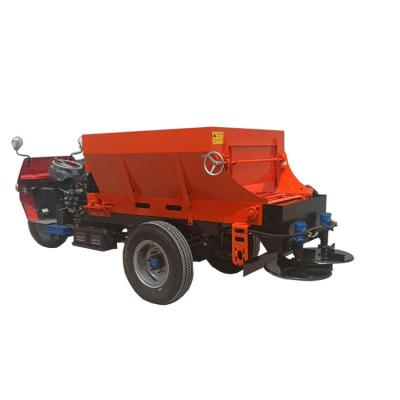 China New 2 series FSL self-propelled tricycle fertilizer spreader/fertilizer spreader tricycle self-propelled spreader type for sale