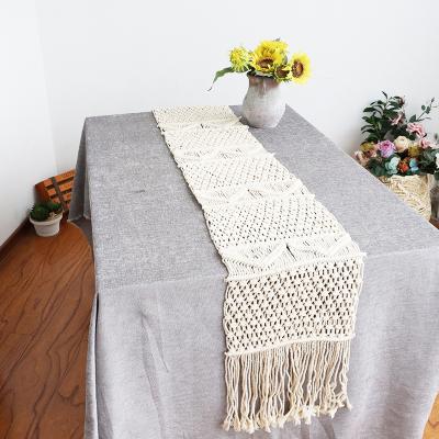 China Minimalist Luxury Nordic White Bedding Cotton Boho Macrame Table Covering Runner For Wedding for sale