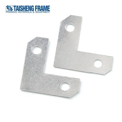 China TS-K141 850 Picture Frame Hot Selling Product Model L Corner Connector Reinforcing Plates For Photo Framing Hardware for sale