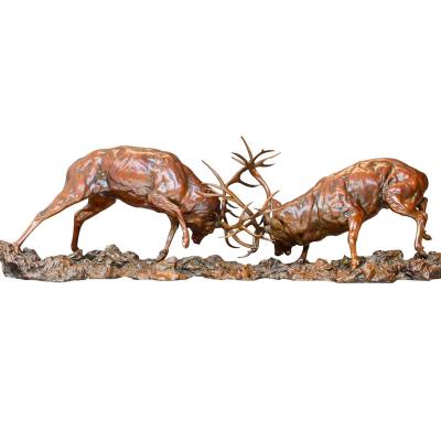 China Life Size Fighting Bronze Statue Two Bucks Of Europe Deer Brass Garden Sculpture for sale