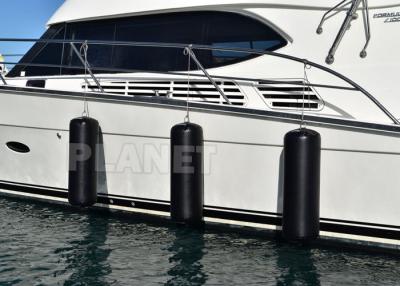 Chine Amortisseur de bateau flottant de support d'amortisseur de bateau marin gonflable noir de PVC marin adapté aux besoins du client à vendre