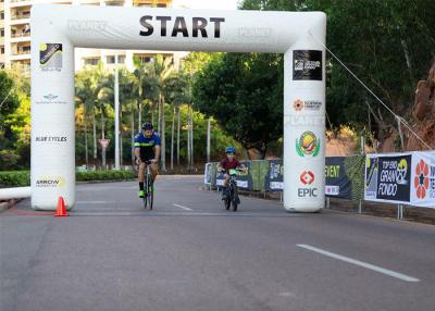 China Anchura inflable usada blanco de M del arco 6 - 15 de la entrada con los bolsos y las cuerdas de la arena en venta