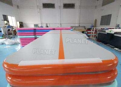 China 10ft Tropfen-Stich-materielle aufblasbare Gymnastik-Luft-Taumelschwingungsbahn zu verkaufen