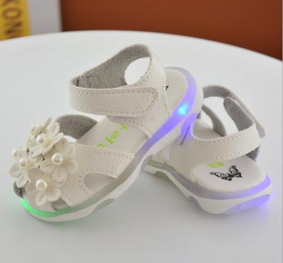 China Kids Girls Sandals Shoes Kids Flats Led Lovely Girls Shoes for sale