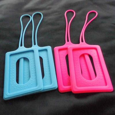 China Durable Blue Pink Silicone Credit Card Pouch / Silicone Travel Bag Tag With Double Sided Open Window For Card Protect for sale