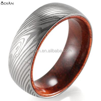 China Inlaid Ring Men's 8mm Polished Arched Titanium Ring With Engraved Damascus Stripes And Wood Inner Ring for sale