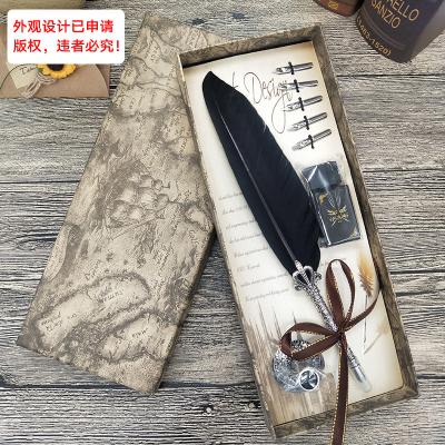 China Hot Sale Classic Calligraphy Peacock Quill Quill Ink Dip Pen Set Writing Antique Vintage Metal Quill Quill Fountain Pen and Ink Set for sale