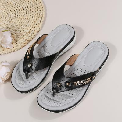 China Lightweight Slips Casual Lightweight Customized Sandals Anti Causal Leopard Flip Flops Beach Slippers Woman Flats Shoes PU Spring Logo Gua for sale