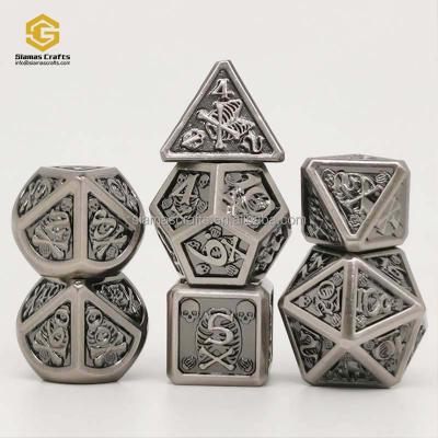 China Nontoxic. Polyhedral Eco-friendly Metal Dice D4 D6 D8 D10 D12 D20 Role Playing Games D&D Dungeons And Dragons Skull DND RPG Dice Set for sale