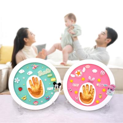 China Best Seller Safe Non-Toxic Newborn Footprint Baby Handprint Frame Clay Kit for sale