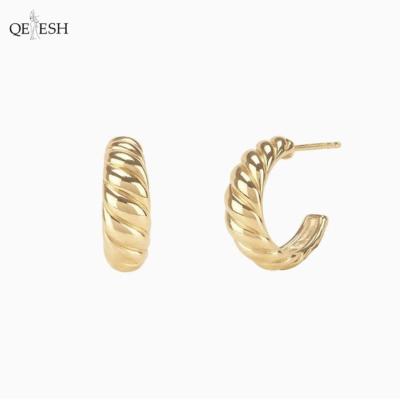 China Retro Bagel Chunky Hoop Earrings Women Elegant 2021 Qetesh 8k Gold Crescent Twist Earrings Temperament Viable Female C-Shaped Earrings for sale