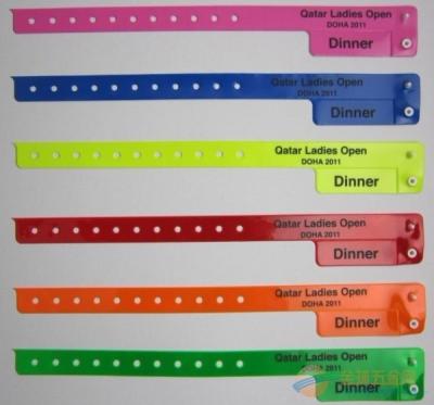 China Europe printing silicon/pp/pvc/tyvek/plastic lock event wristbands for sale